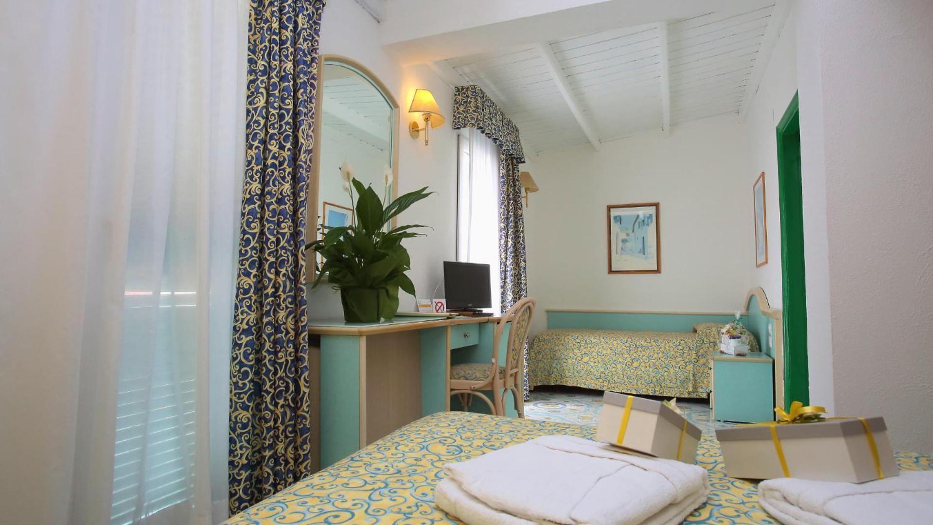 Hotel Solemare Beach & Beauty Spa Ischia Esterno foto