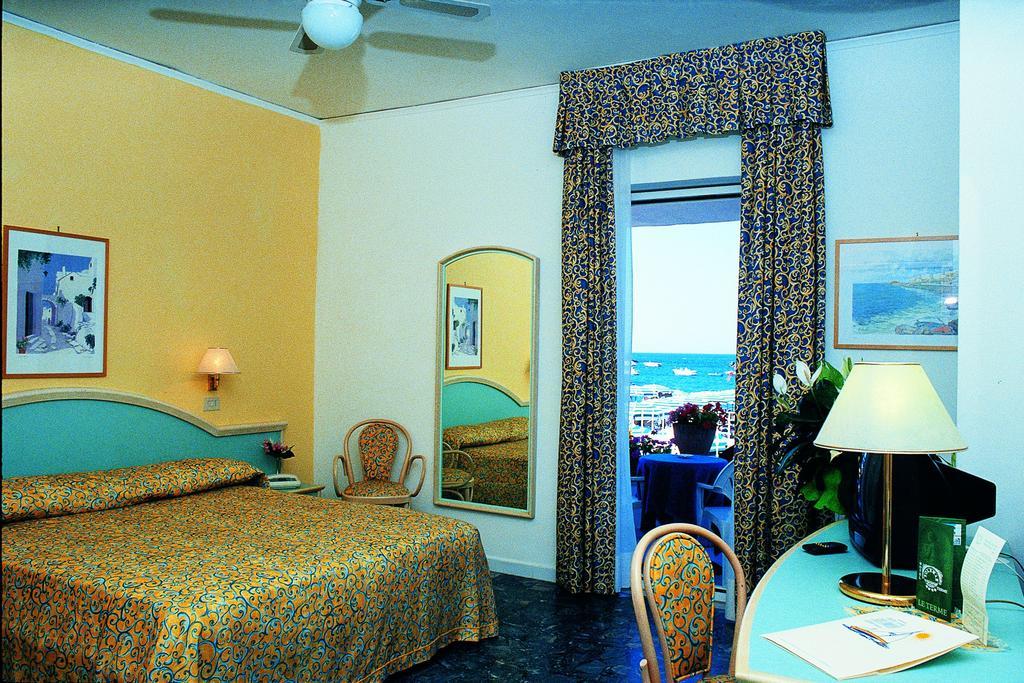 Hotel Solemare Beach & Beauty Spa Ischia Camera foto